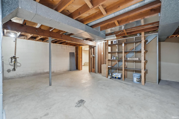 Listing Image 33