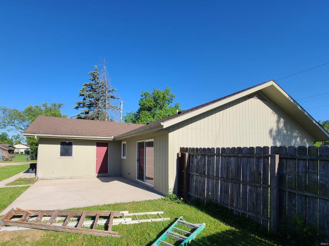 Listing Image 14