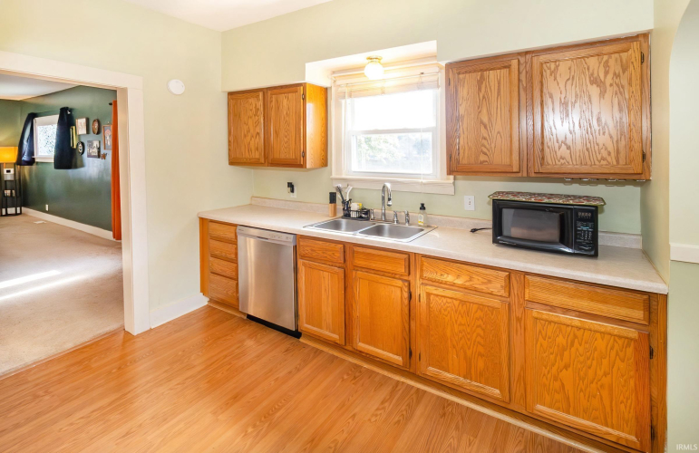 Listing Image 13