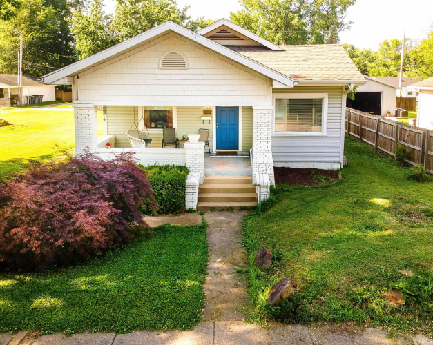 Listing Image 3