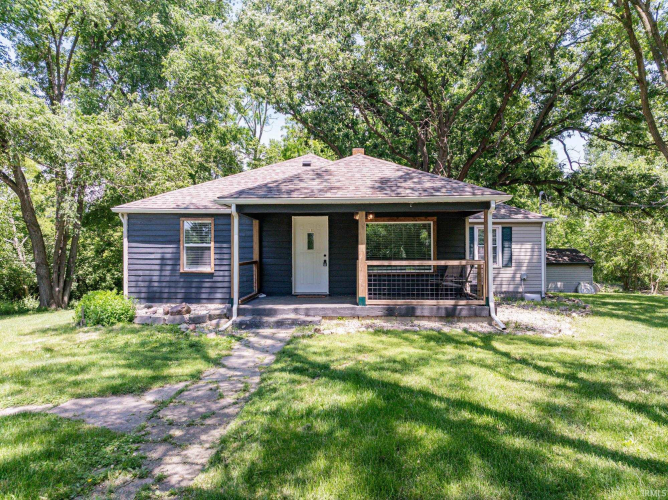 Listing Image 4