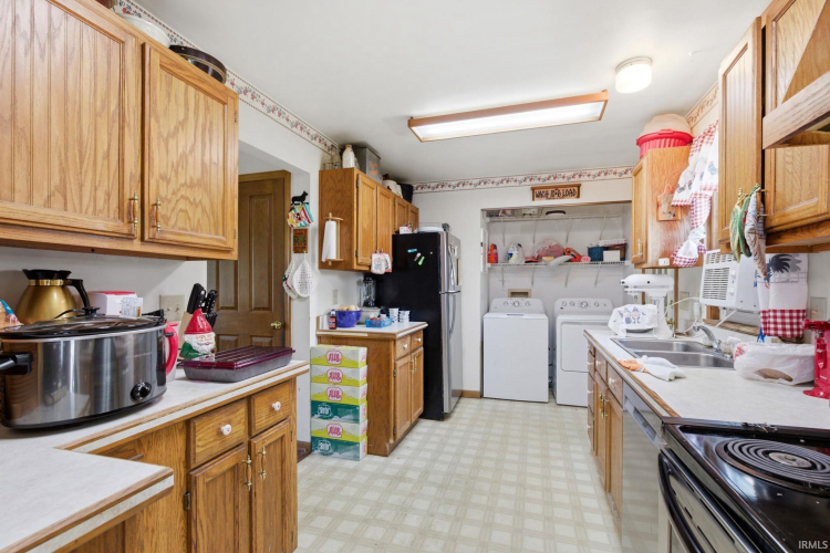 Listing Image 13