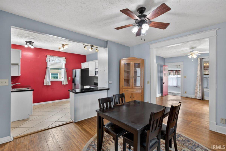 Listing Image 13