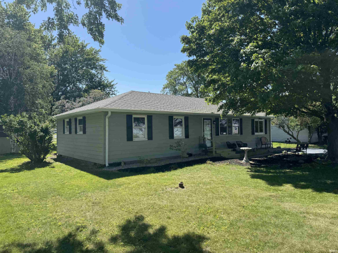 Listing Image 3