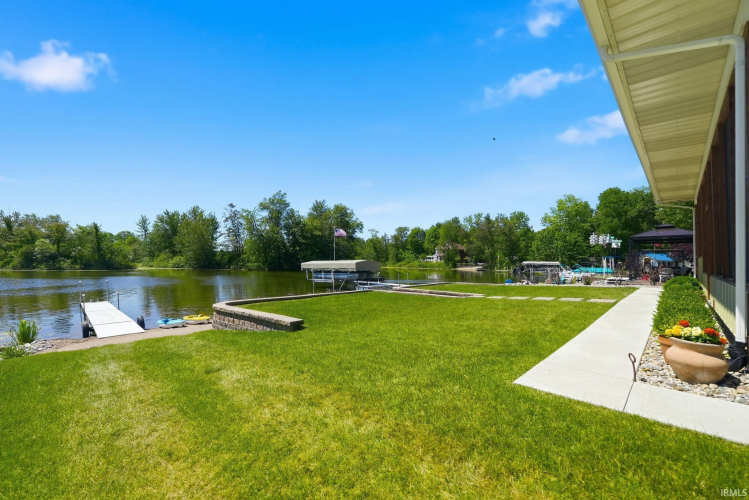 Listing Image 42