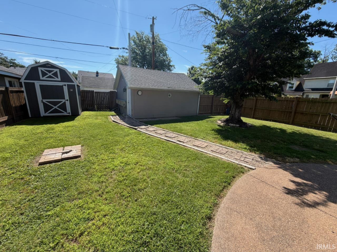 Listing Image 16