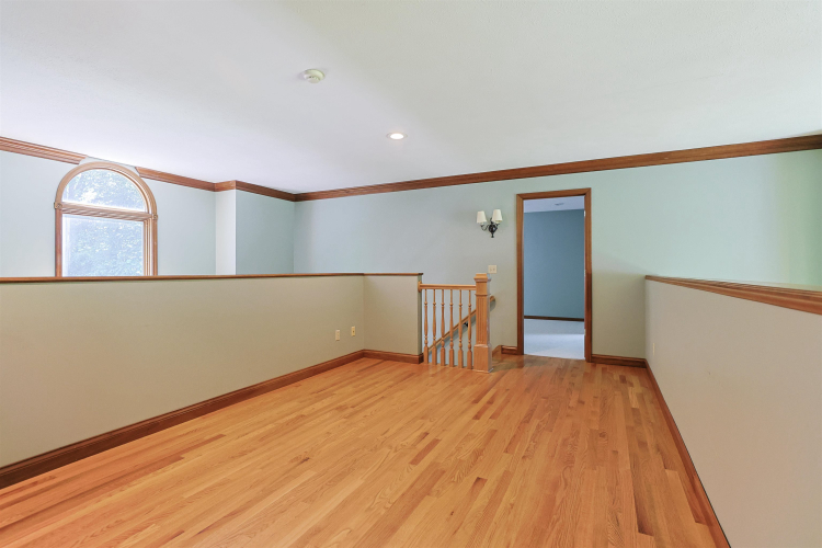 Listing Image 28