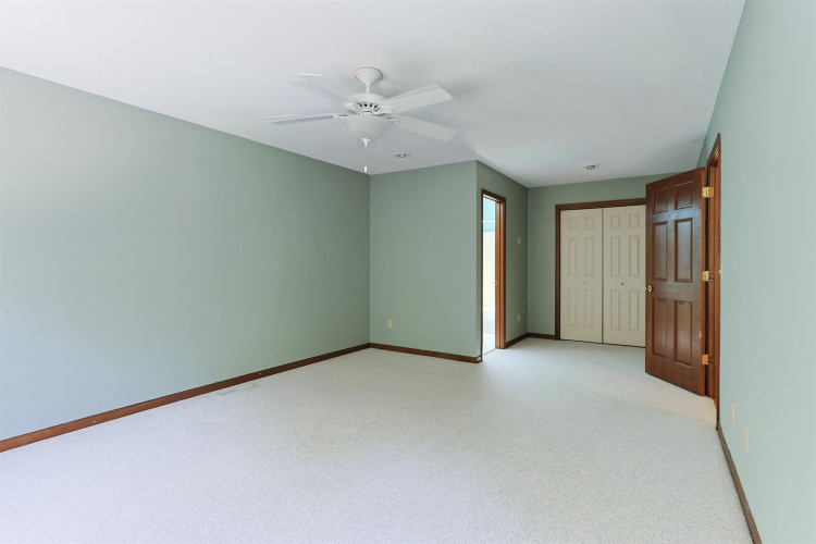 Listing Image 30