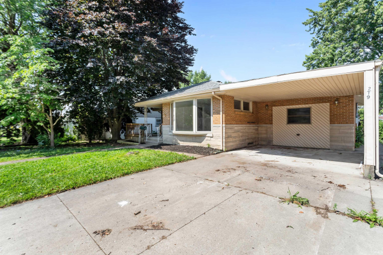 Listing Image 3