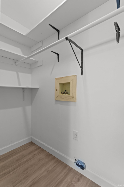 Listing Image 29