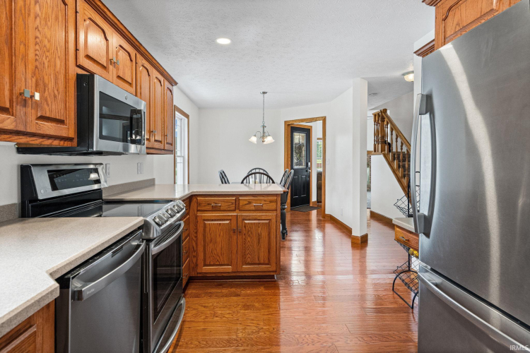 Listing Image 14