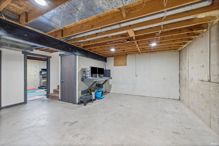 Listing Image 37