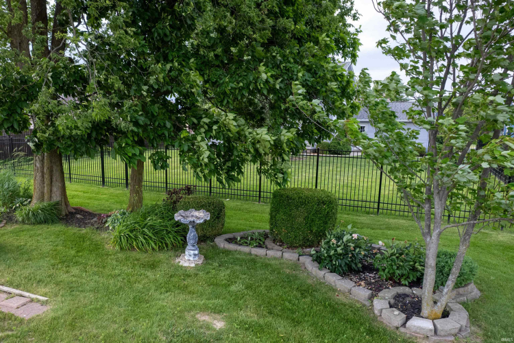 Listing Image 37