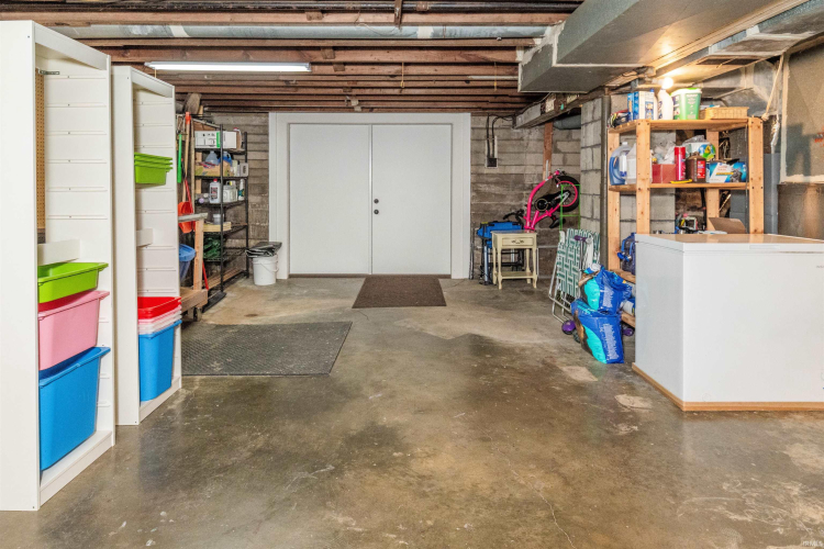 Listing Image 27