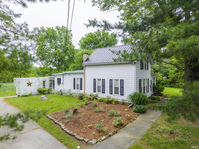 Listing Image 6