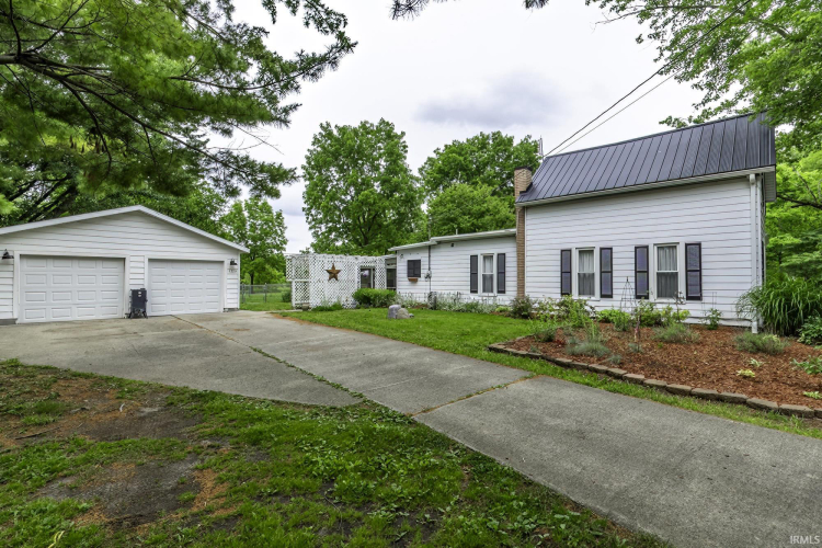 Listing Image 7