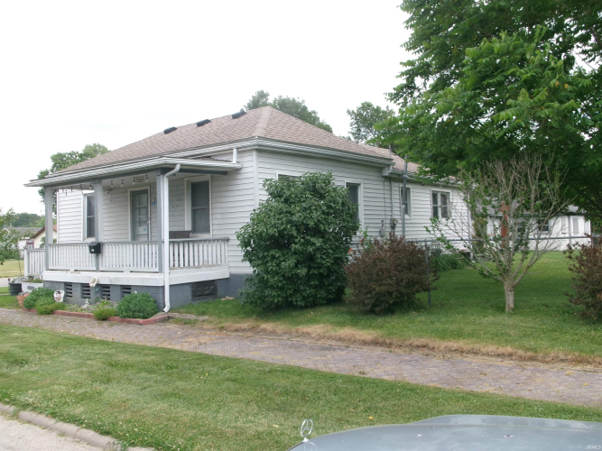 Listing Image 3
