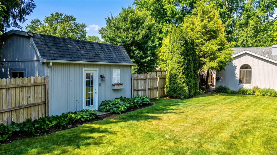 Listing Image 9
