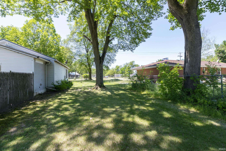 Listing Image 18