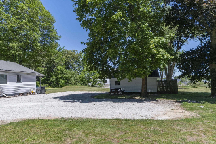 Listing Image 24