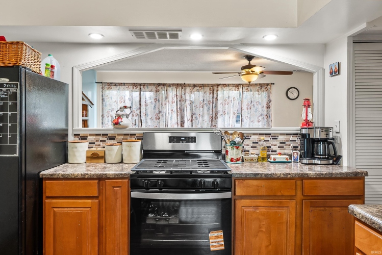 Listing Image 14