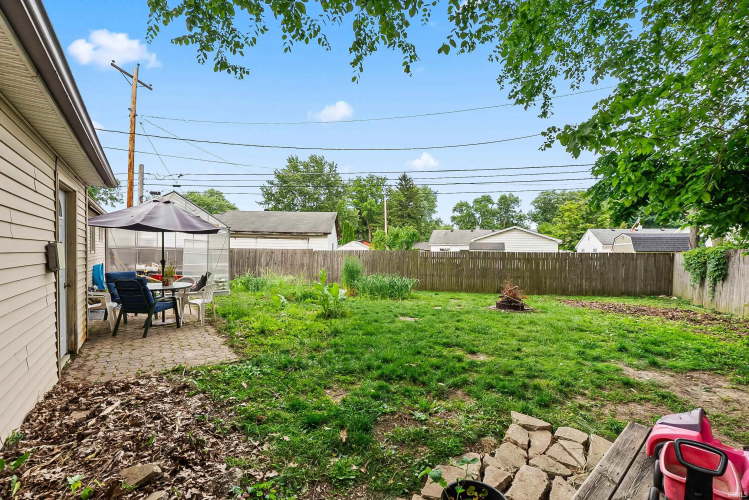 Listing Image 22