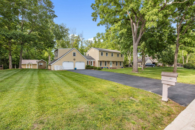 Listing Image 3