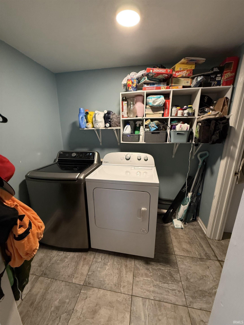 Listing Image 7