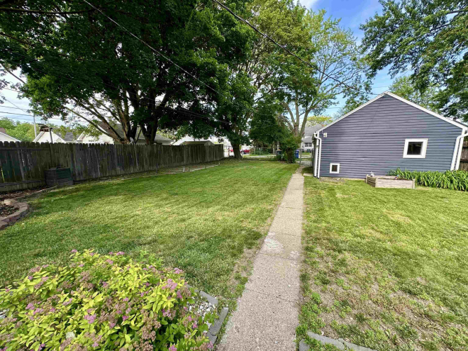 Listing Image 32