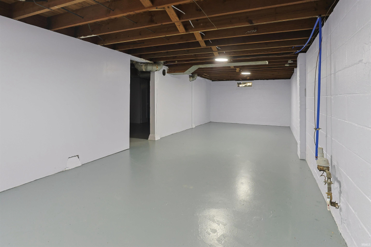 Listing Image 36