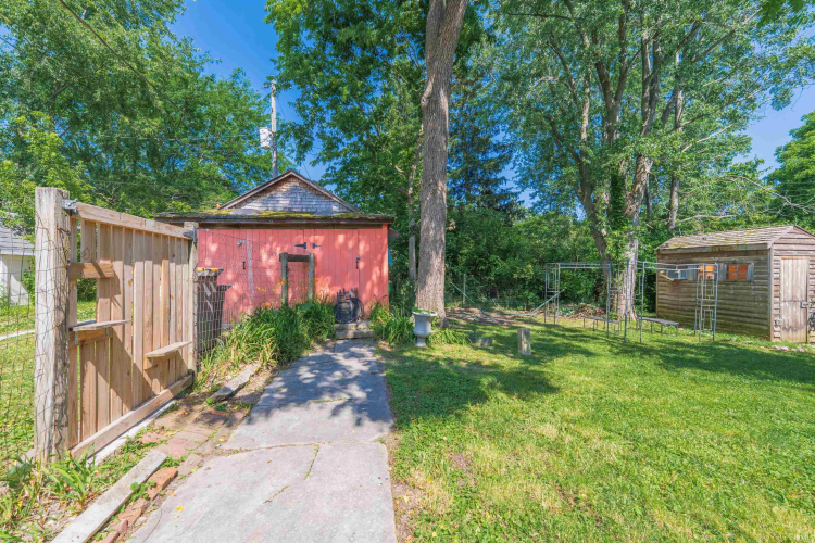 Listing Image 27
