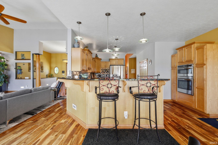 Listing Image 22