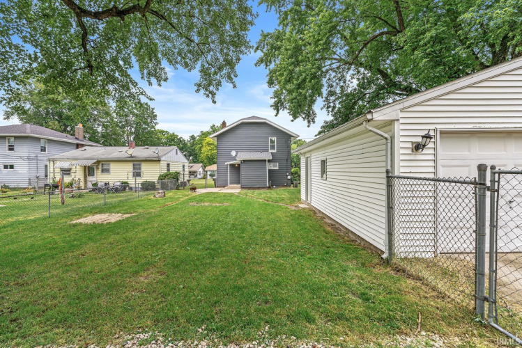 Listing Image 24