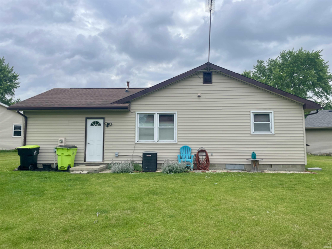 Listing Image 6