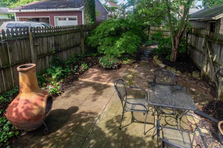 Listing Image 5