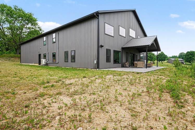 Listing Image 26