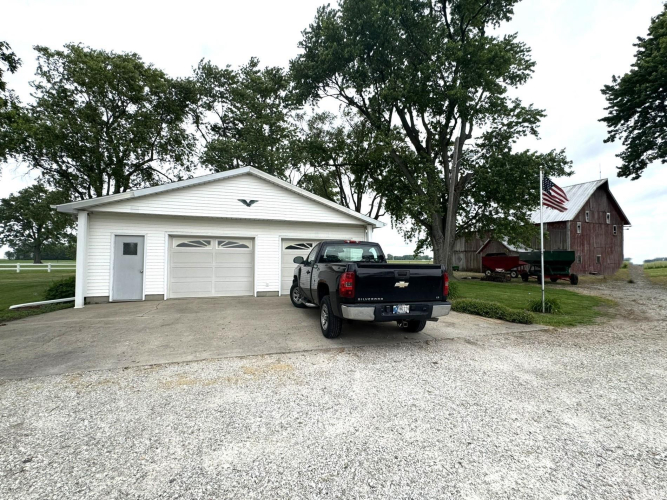Listing Image 33