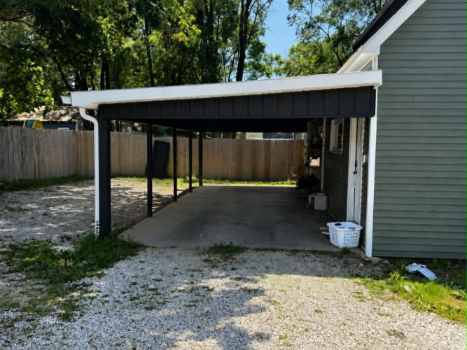 Listing Image 4