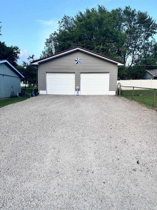 Listing Image 23