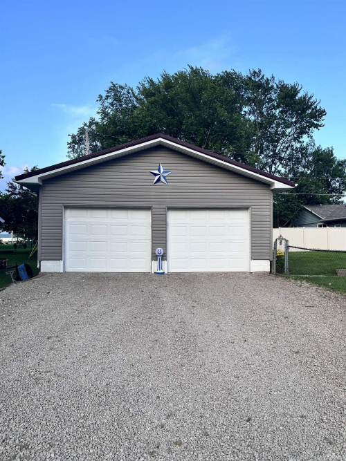 Listing Image 24