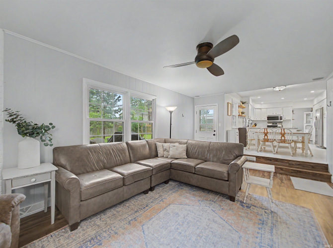 Listing Image 16