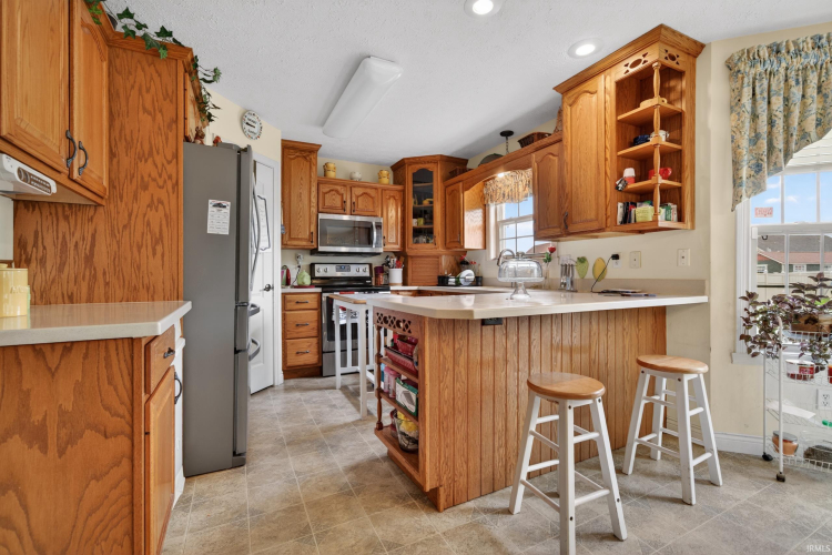 Listing Image 11