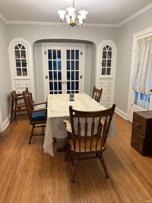 Listing Image 8
