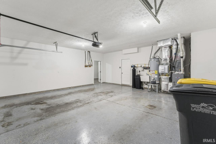 Listing Image 41