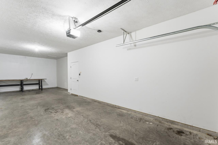 Listing Image 43