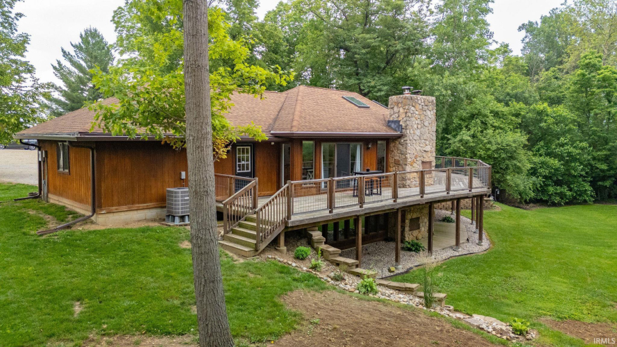 Listing Image 4