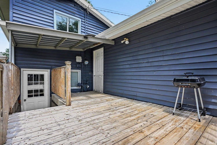 Listing Image 16