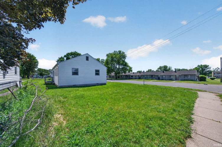 Listing Image 20