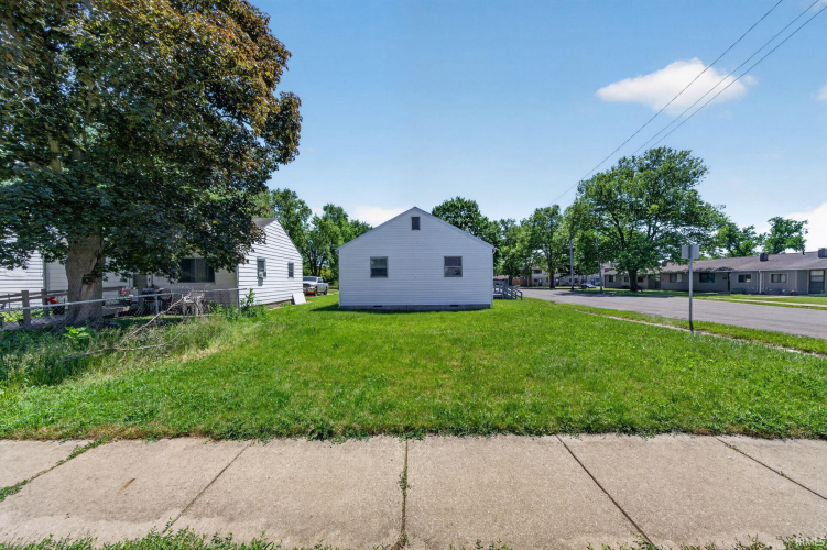 Listing Image 21