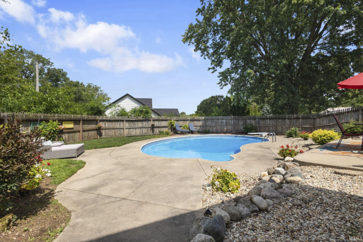 Listing Image 34
